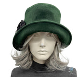 Wool Beret in Dusky Green/Gray and Satin Lined