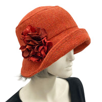 Cloche hat vintage style 20s ns 30s burnt orange wool hydrangea flower brooch 